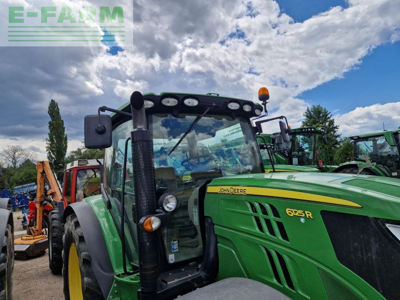 John Deere 6125R - Trator: foto 4 John Deere 6125R - Trator: foto 4