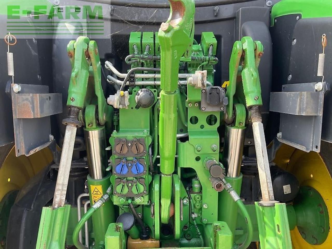 John Deere 6130r - Trator: foto 4 John Deere 6130r - Trator: foto 4