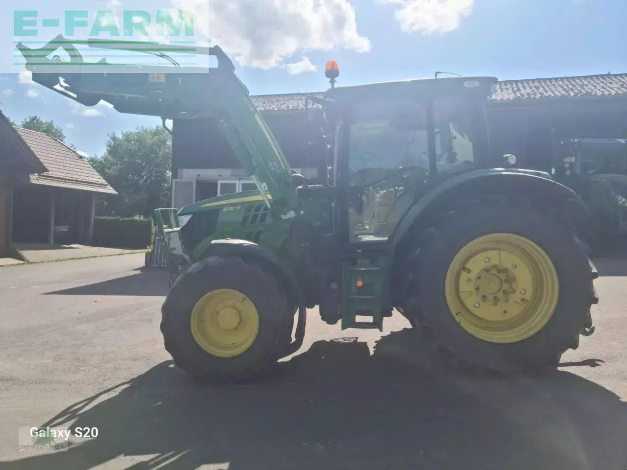 John Deere 6130r - Trator: foto 3 John Deere 6130r - Trator: foto 3