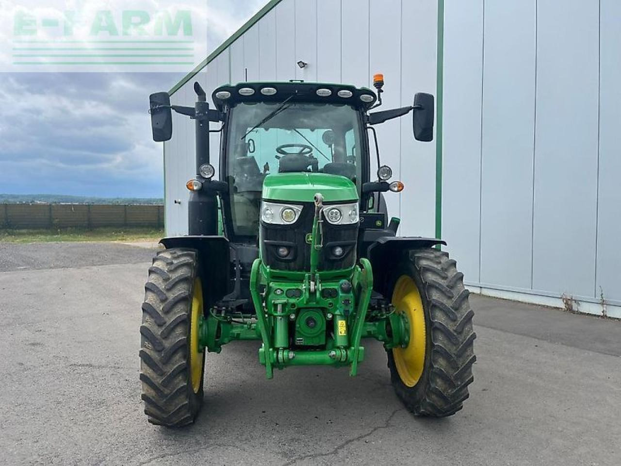 John Deere 6130r - Trator: foto 3 John Deere 6130r - Trator: foto 3