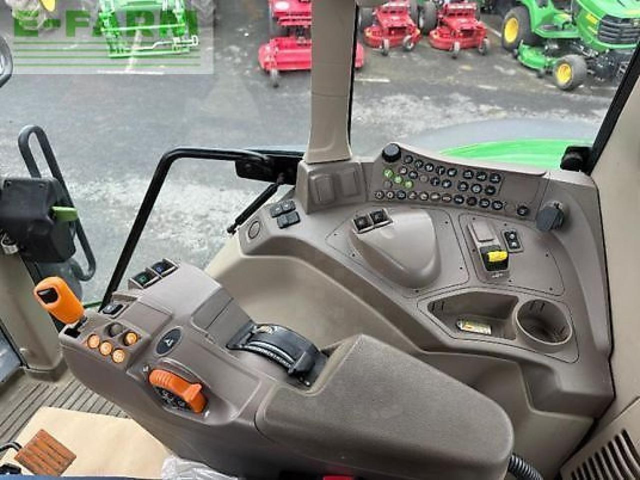 Trator John Deere 6155m: foto 8