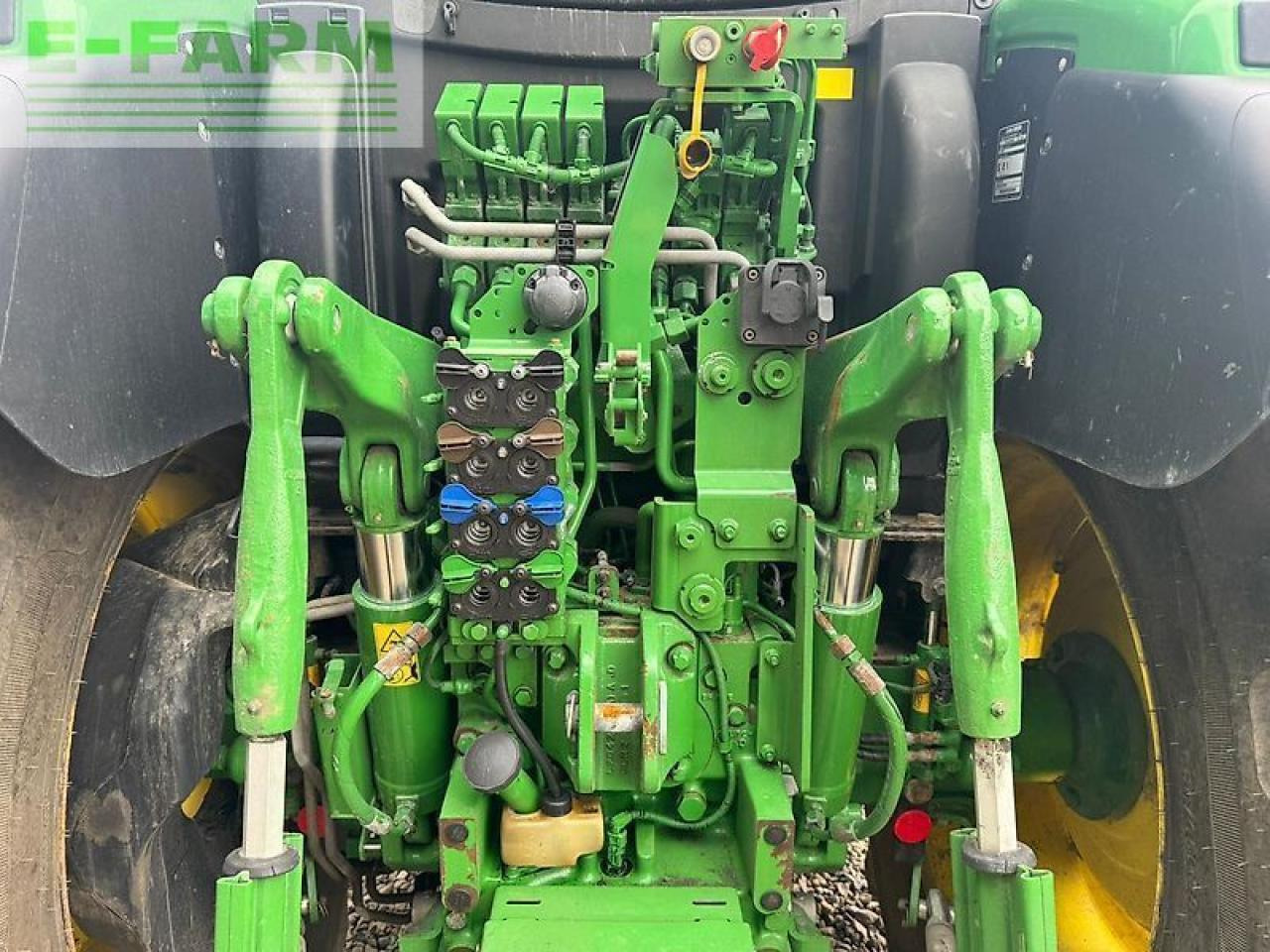 Trator John Deere 6155r: foto 12