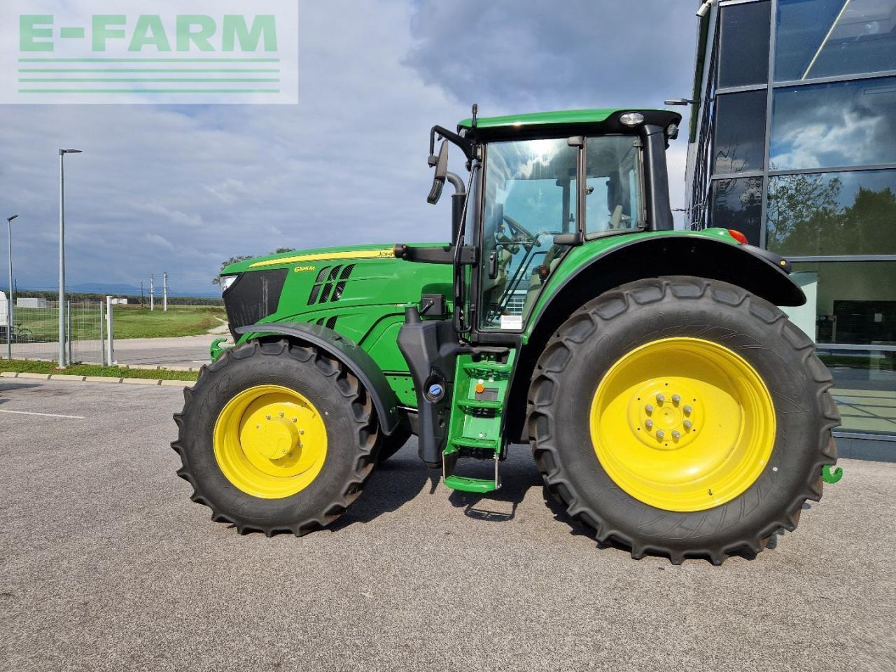 John Deere 6195M - Trator: foto 2 John Deere 6195M - Trator: foto 2