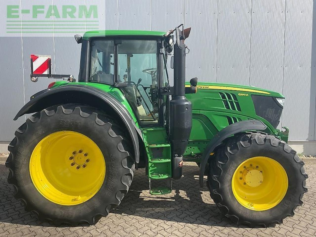 John Deere 6195m - Trator: foto 1 John Deere 6195m - Trator: foto 1