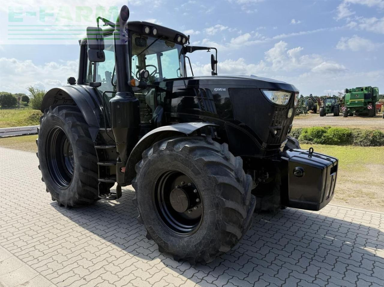 Trator John Deere 6195m black: foto 9