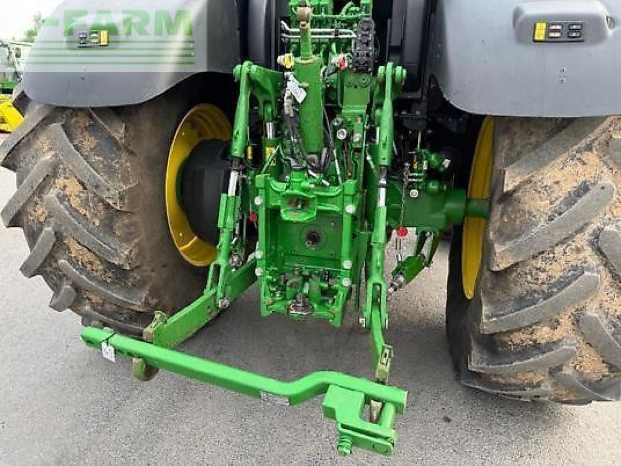 John Deere 6195r - Trator: foto 3 John Deere 6195r - Trator: foto 3