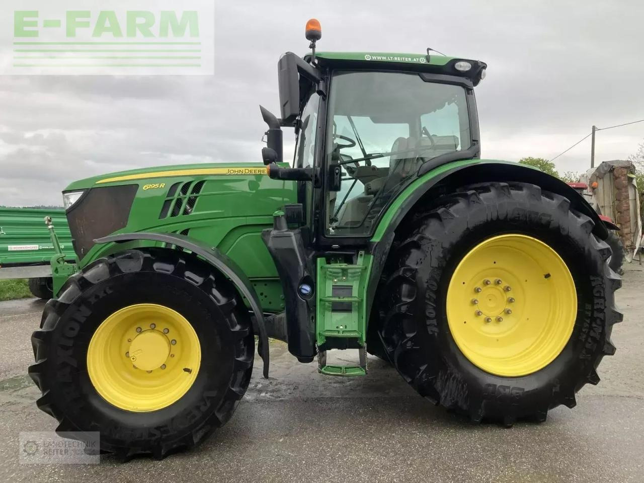 John Deere 6195r - Trator: foto 2 John Deere 6195r - Trator: foto 2