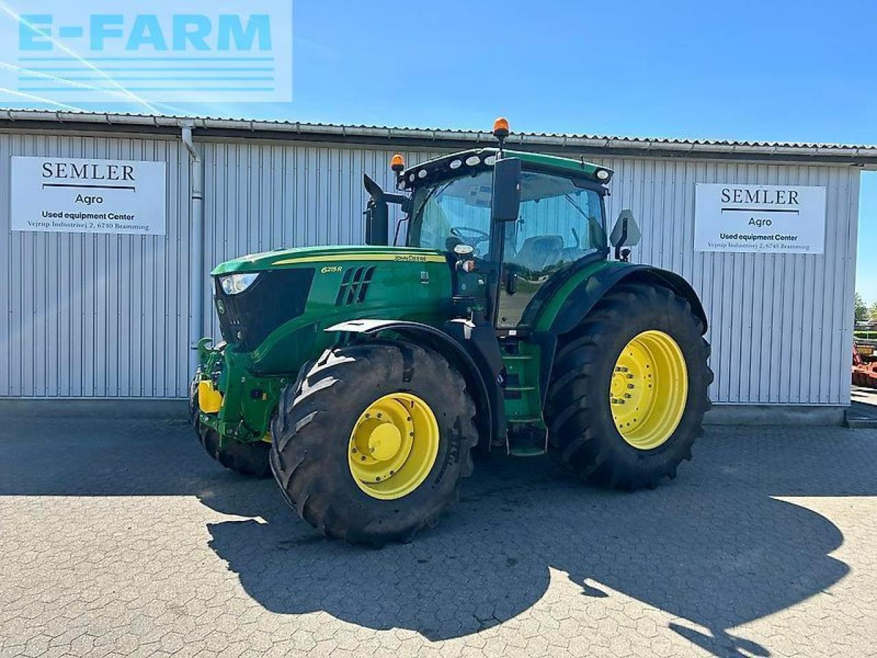 John Deere 6215r - Trator: foto 1 John Deere 6215r - Trator: foto 1