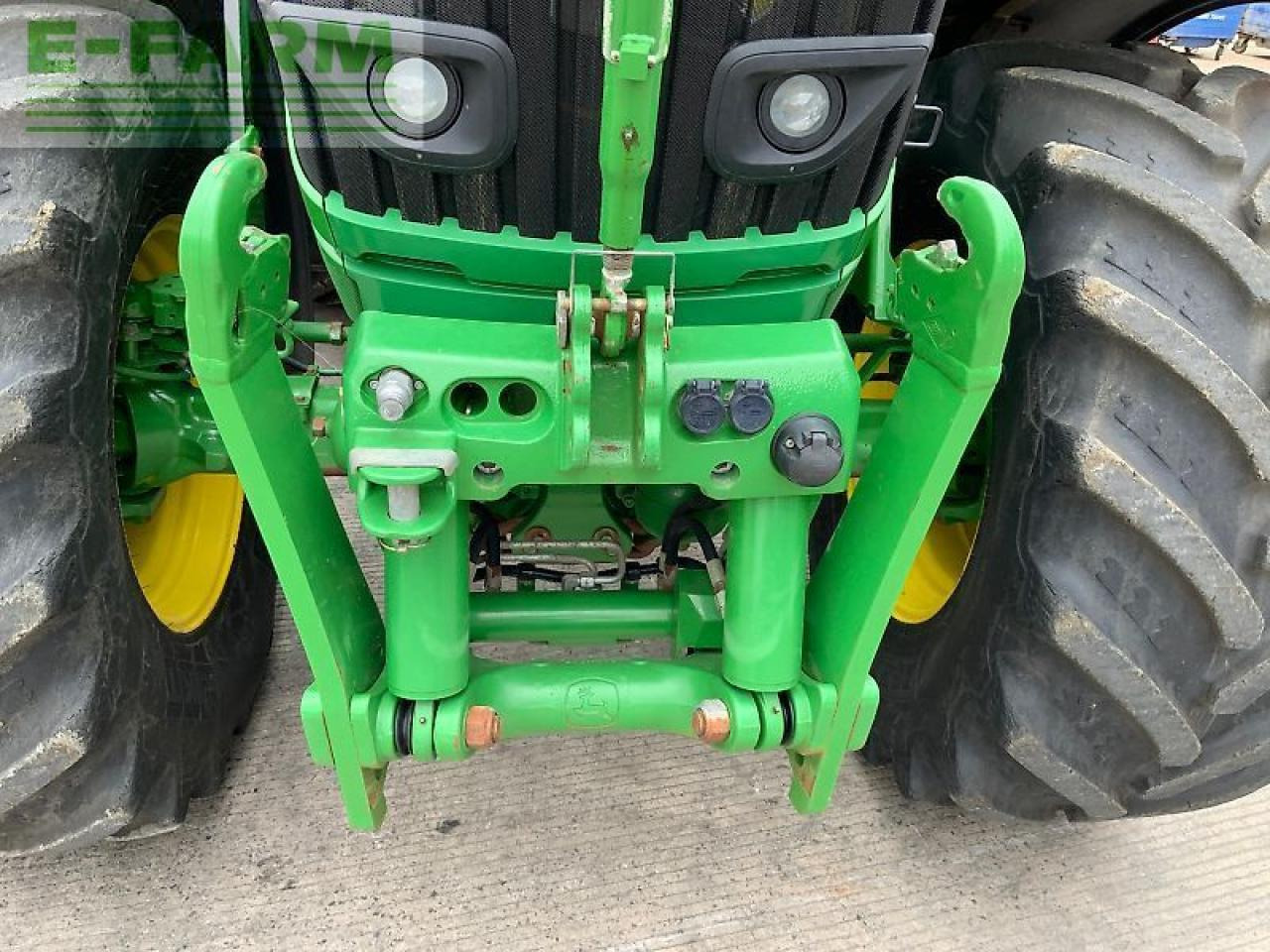 Trator John Deere 6215r tractor (st23353): foto 12