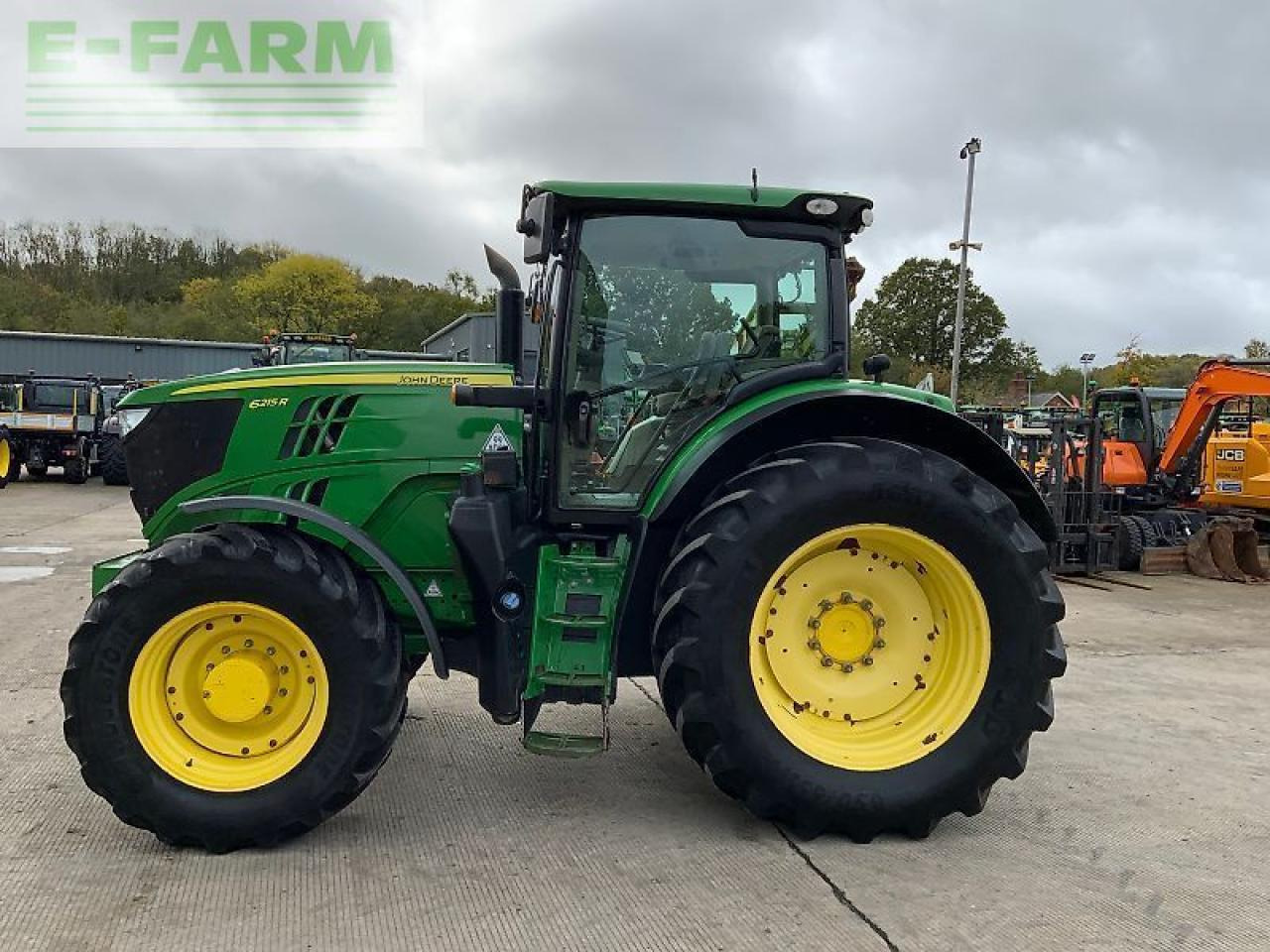 John Deere 6215r tractor (st24594) - Trator: foto 5 John Deere 6215r tractor (st24594) - Trator: foto 5