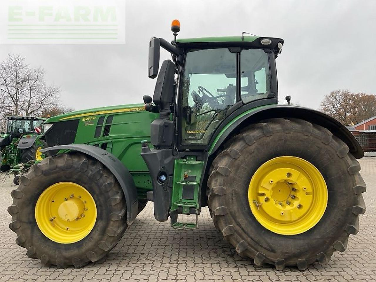 John Deere 6250r - Trator: foto 2 John Deere 6250r - Trator: foto 2