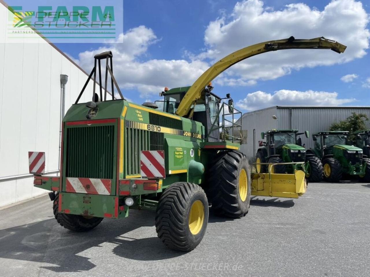 John Deere 6810 mit gebiss - Picadora de forragem automotriz: foto 4 John Deere 6810 mit gebiss - Picadora de forragem automotriz: foto 4