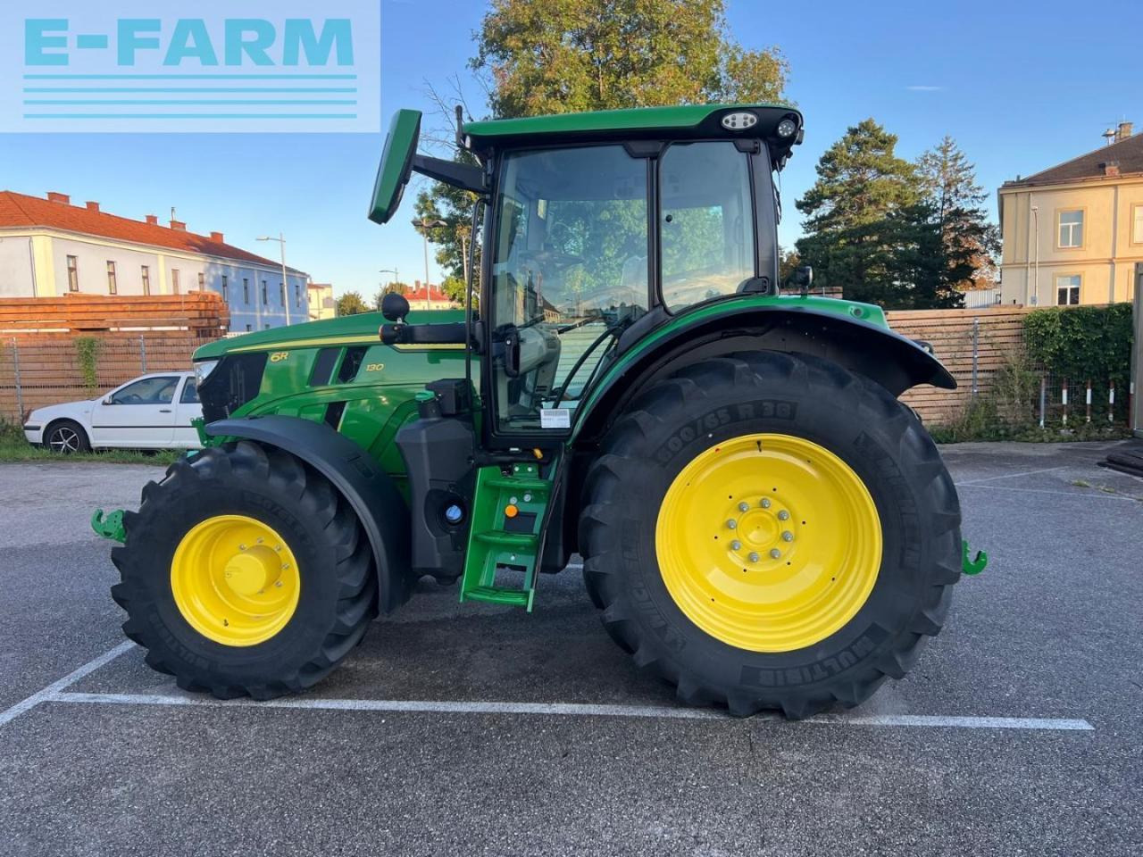 John Deere 6R 130 - Trator: foto 2 John Deere 6R 130 - Trator: foto 2