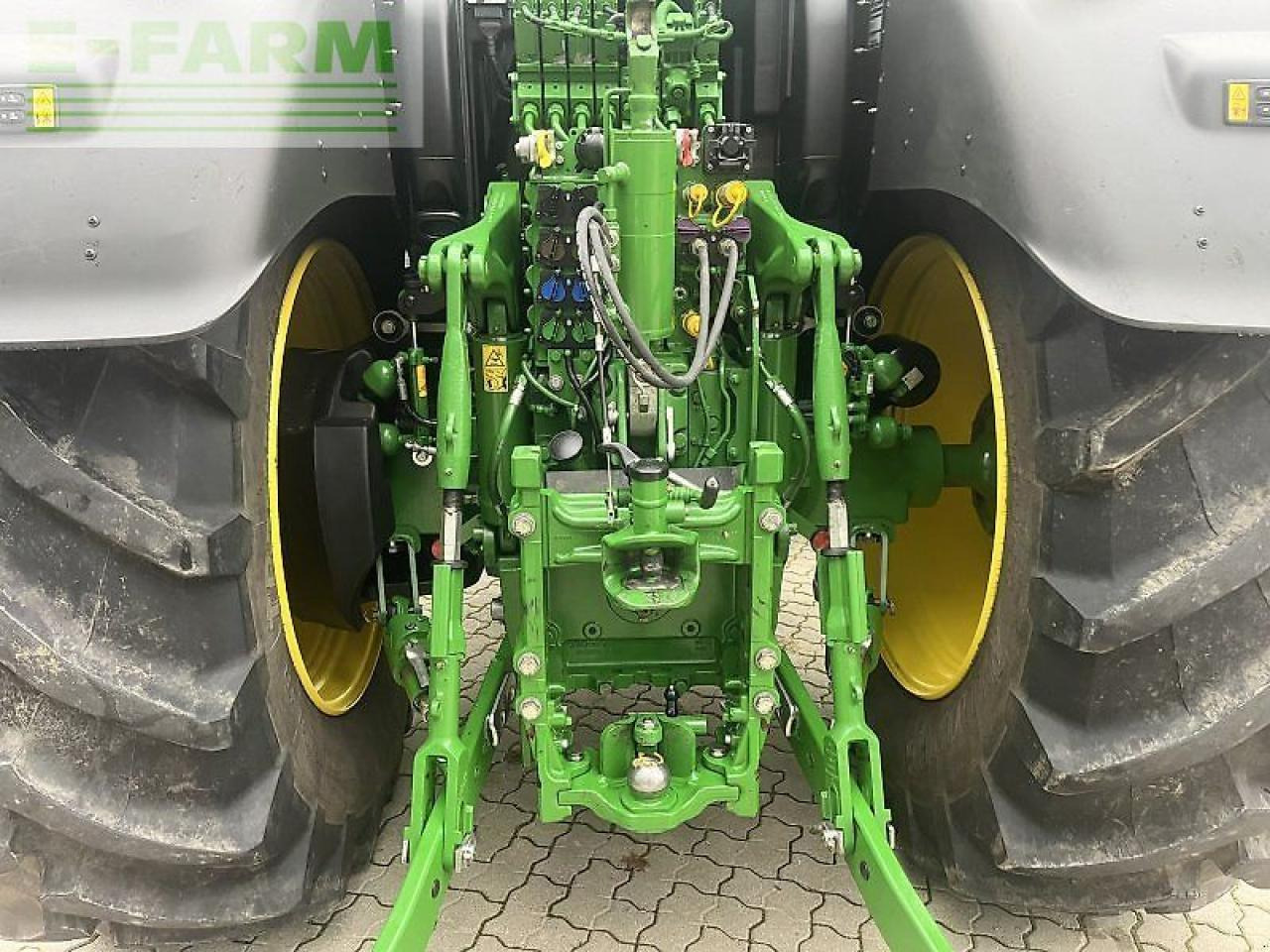John Deere 6r 175 - Trator: foto 4 John Deere 6r 175 - Trator: foto 4