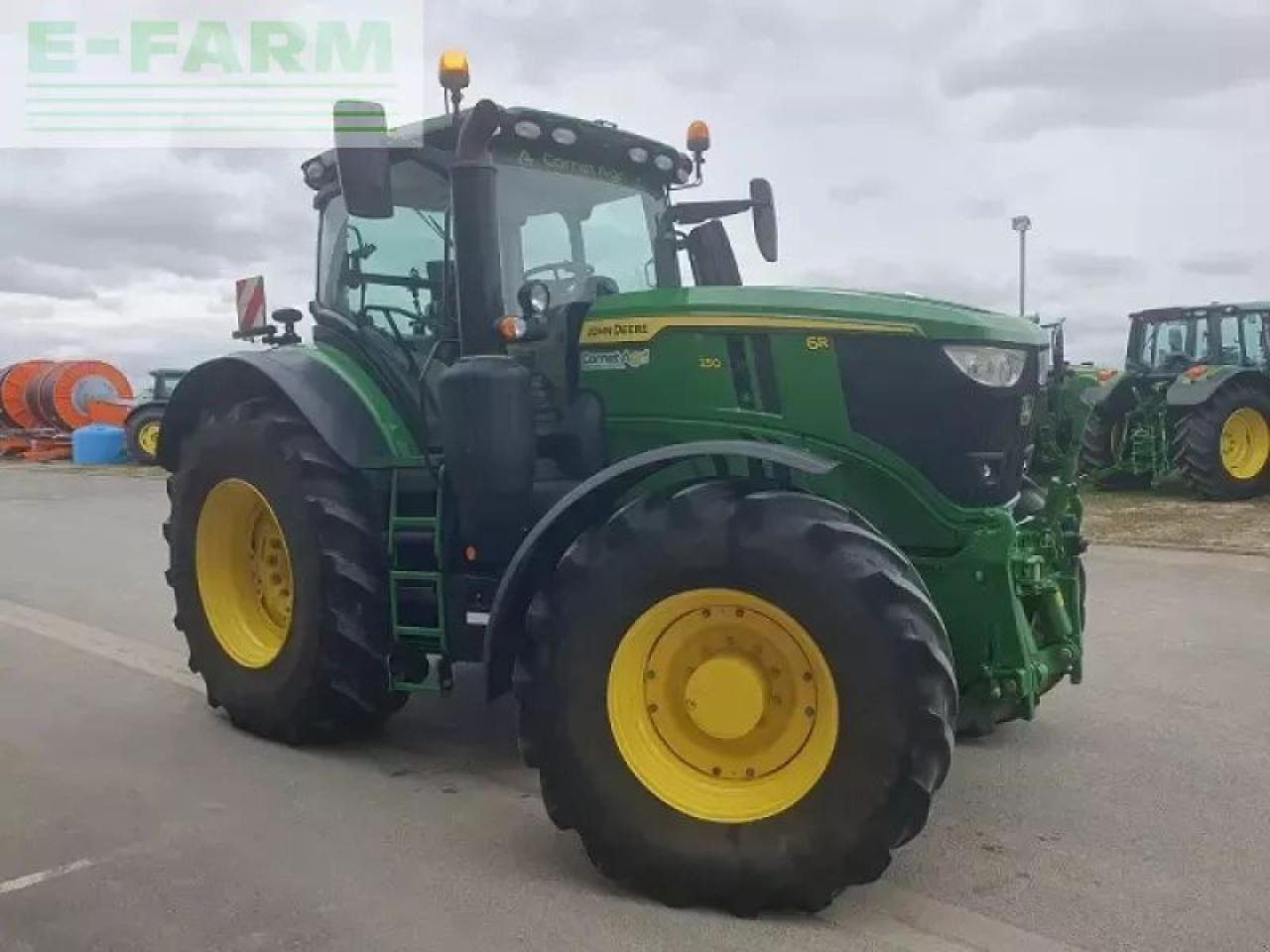 John Deere 6r 250 - Trator: foto 2 John Deere 6r 250 - Trator: foto 2