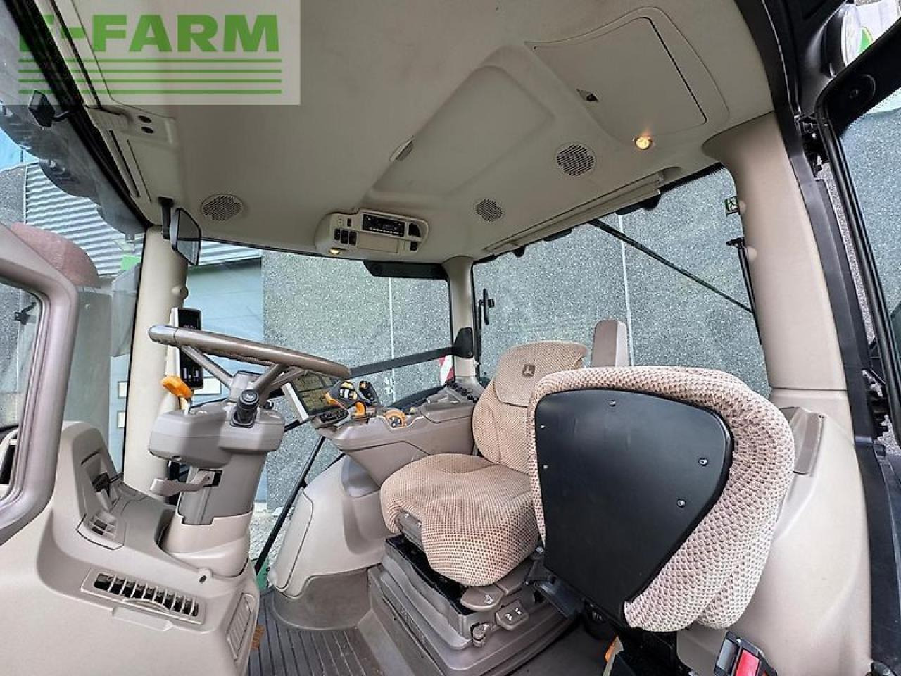 John Deere 6r 250 - Trator: foto 3 John Deere 6r 250 - Trator: foto 3