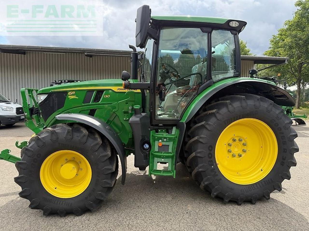 John Deere 6r130 - Trator: foto 2 John Deere 6r130 - Trator: foto 2