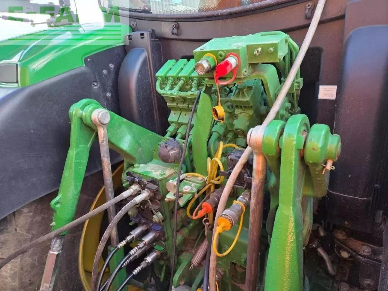 John Deere 6r155 - Trator: foto 2 John Deere 6r155 - Trator: foto 2