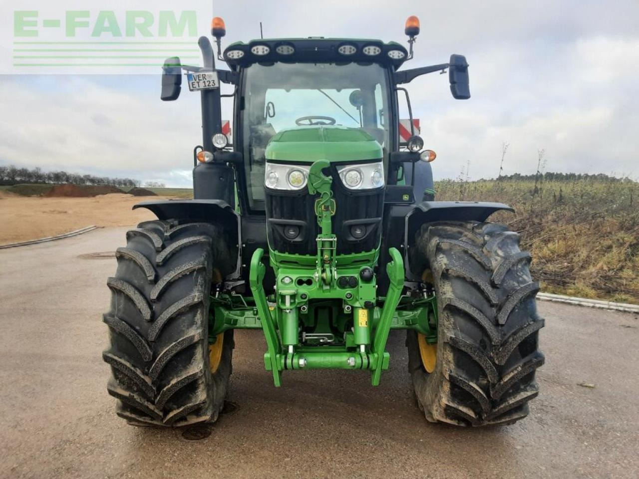 John Deere 6r185 - Trator: foto 4 John Deere 6r185 - Trator: foto 4
