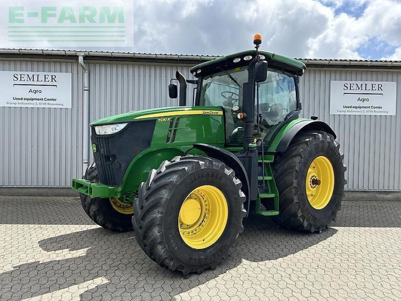 John Deere 7230r - Trator: foto 1 John Deere 7230r - Trator: foto 1
