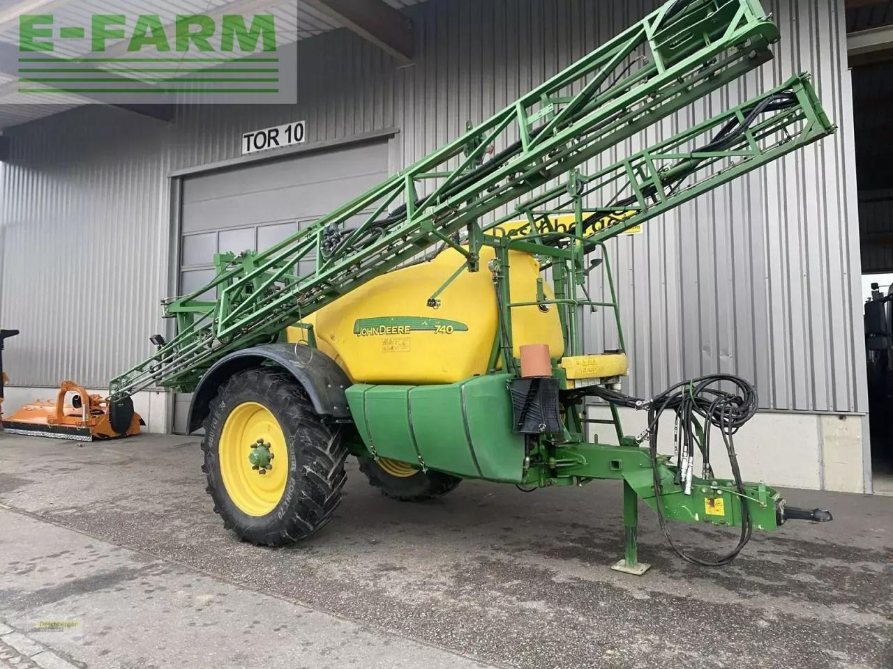 John Deere 740 - 28 m - Pulverizador de arrastar: foto 1 John Deere 740 - 28 m - Pulverizador de arrastar: foto 1