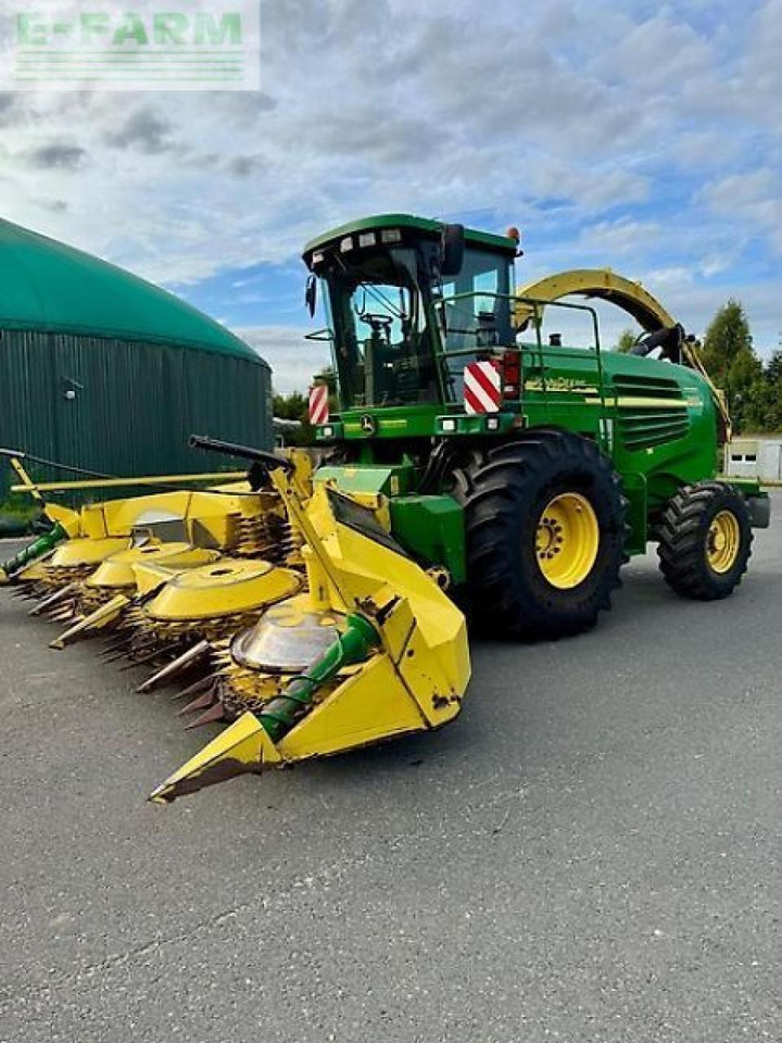 John Deere 7400 / 7500 - Picadora de forragem automotriz: foto 1 John Deere 7400 / 7500 - Picadora de forragem automotriz: foto 1