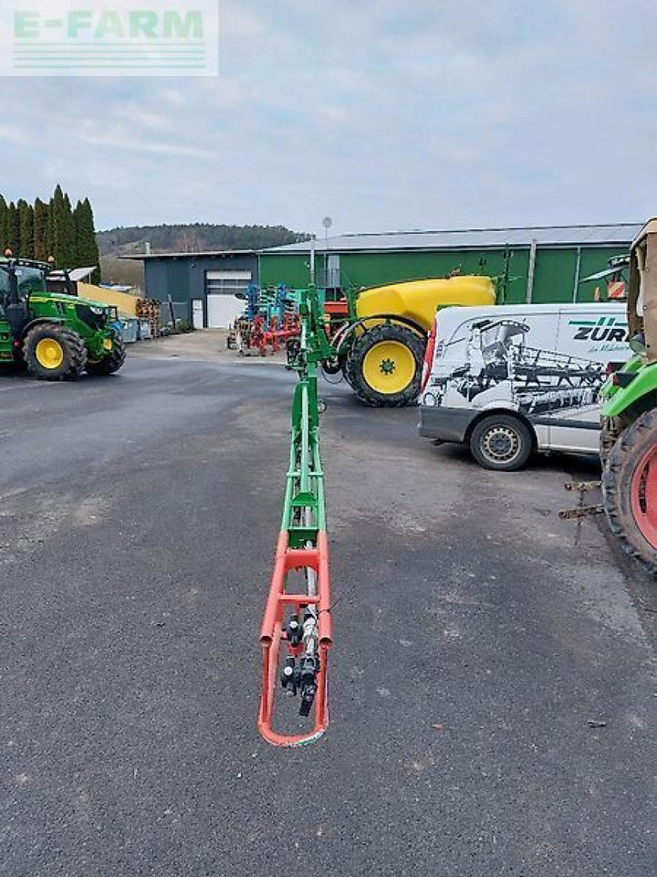 Pulverizador de arrastar John Deere 740i: foto 24