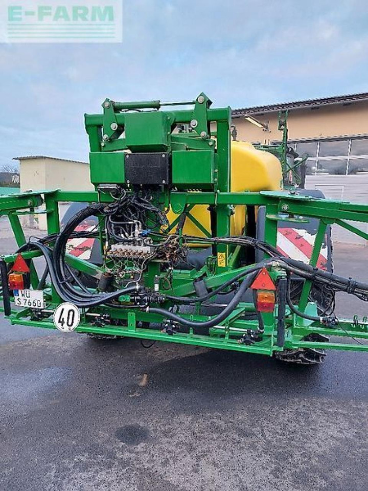 Pulverizador de arrastar John Deere 740i: foto 29