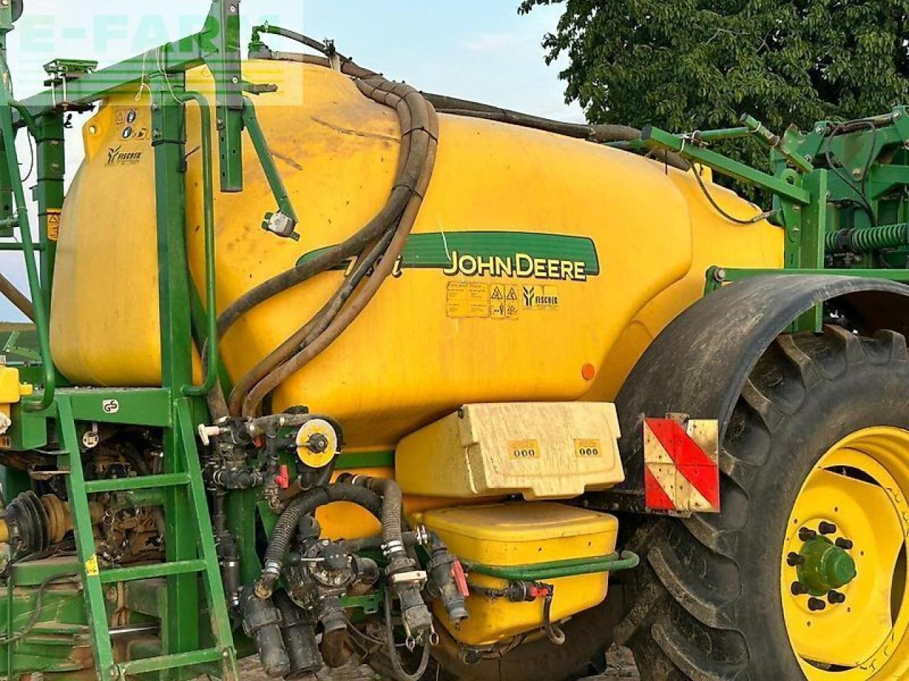 John Deere 740i - Pulverizador de arrastar: foto 1 John Deere 740i - Pulverizador de arrastar: foto 1