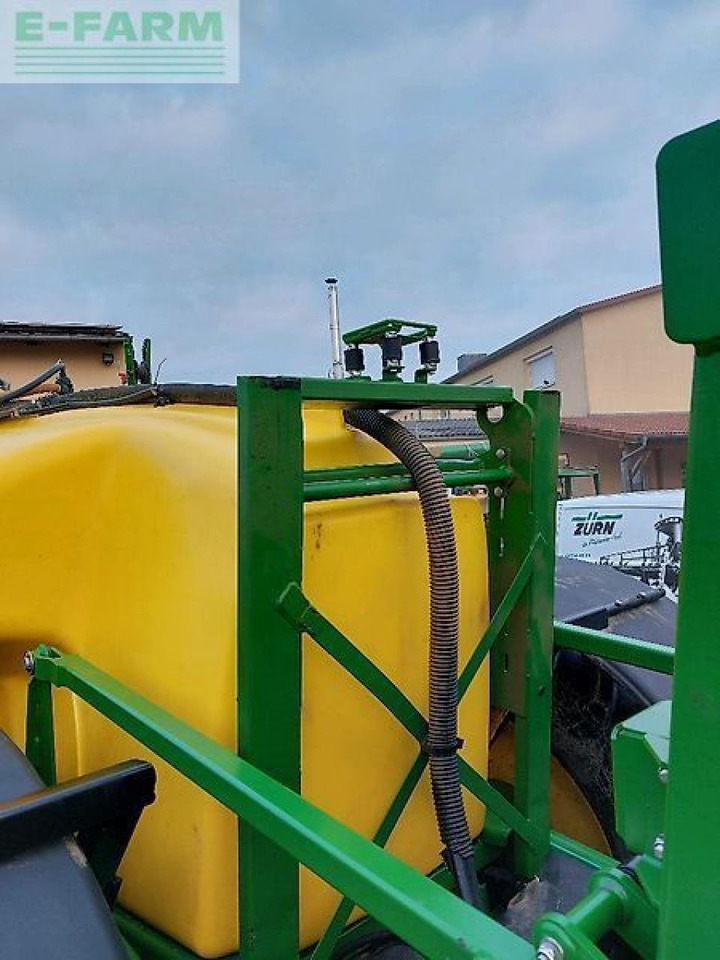 Pulverizador de arrastar John Deere 740i: foto 27