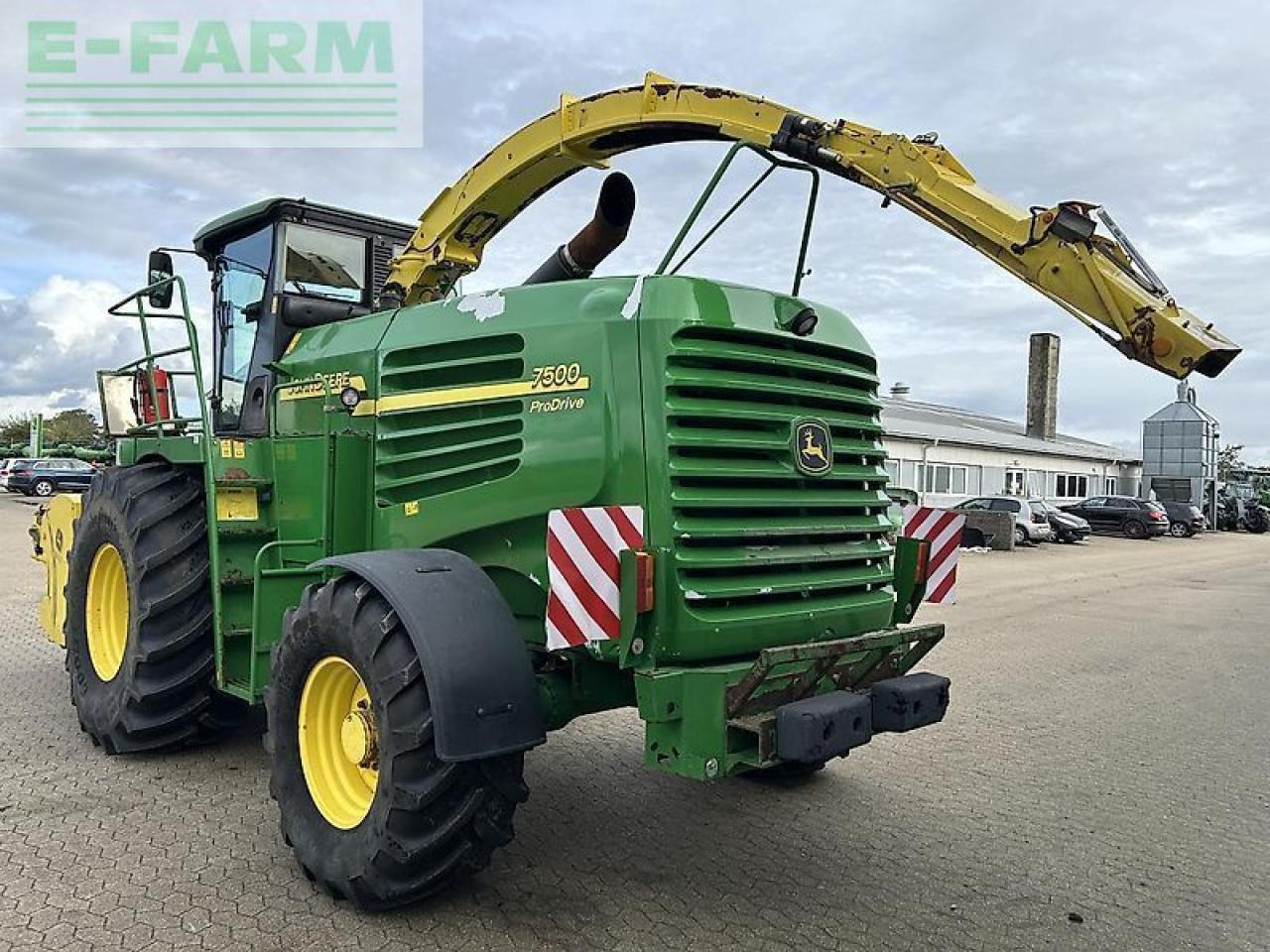 Picadora de forragem automotriz John Deere 7500: foto 12