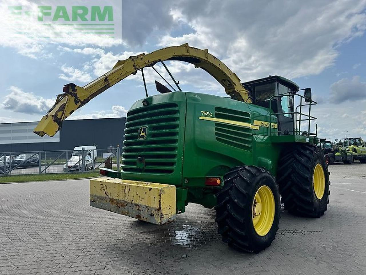 Picadora de forragem automotriz John Deere 7850: foto 7