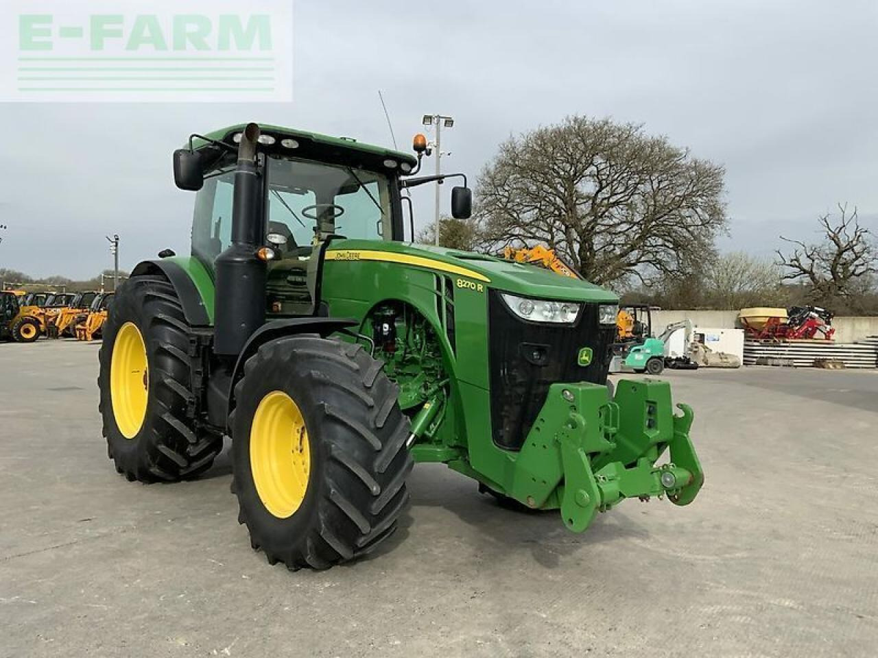 John Deere 8270r tractor (st21773) - Trator: foto 2 John Deere 8270r tractor (st21773) - Trator: foto 2