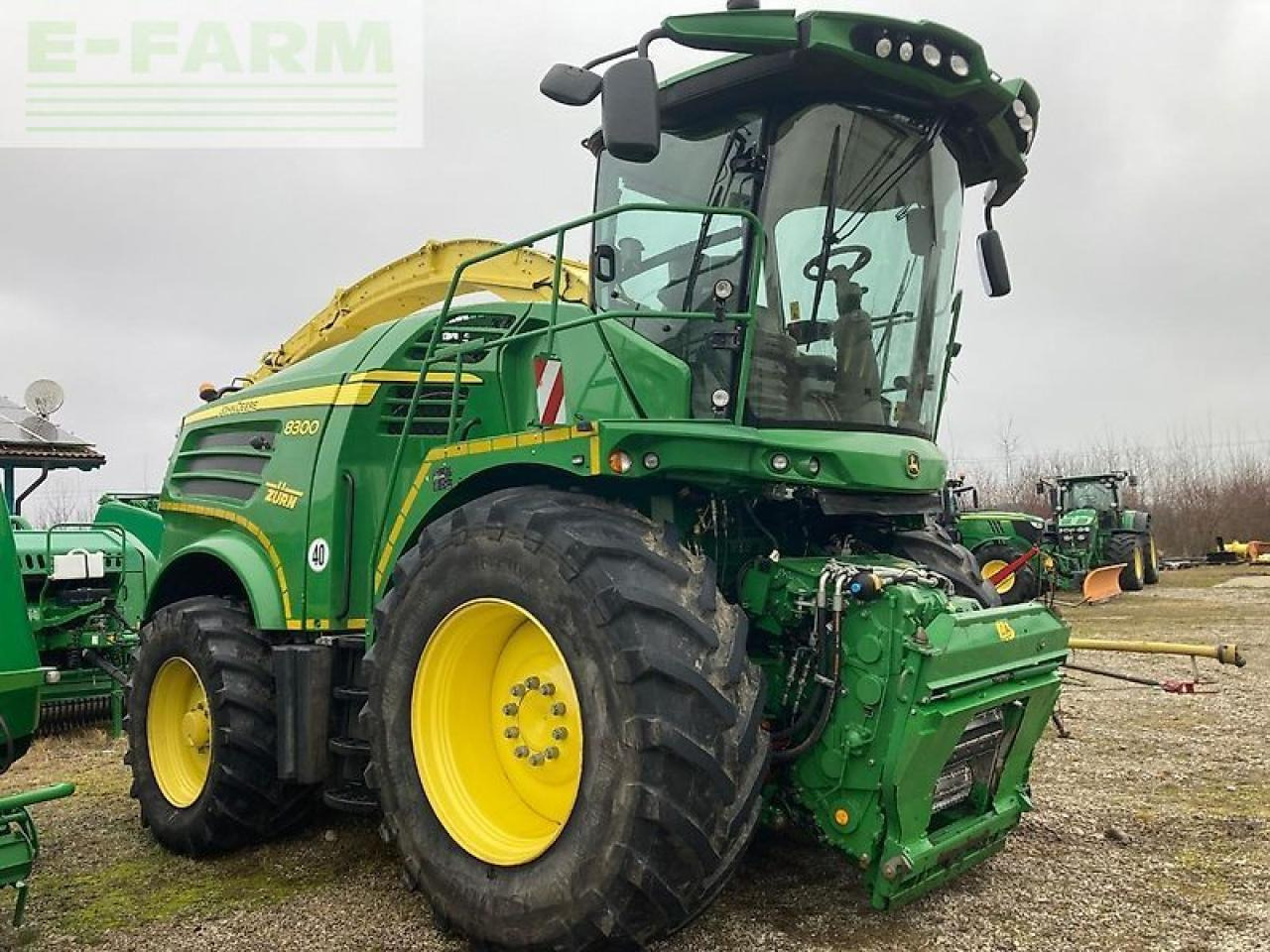 John Deere 8300 - Picadora de forragem automotriz: foto 2 John Deere 8300 - Picadora de forragem automotriz: foto 2