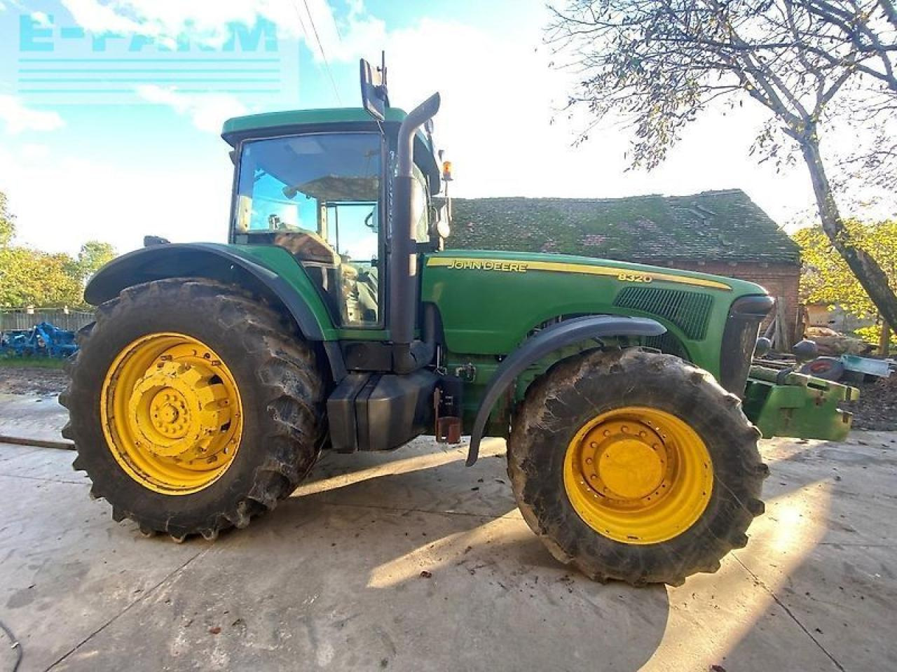 John Deere 8320 - Trator: foto 3 John Deere 8320 - Trator: foto 3