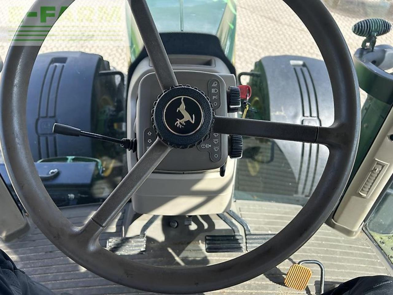 John Deere 8320r - Trator: foto 4 John Deere 8320r - Trator: foto 4