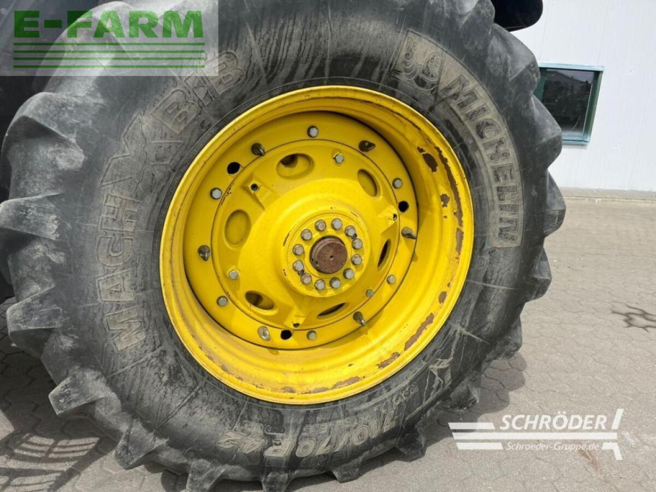 John Deere 8335 r autopower + zwillingsbereifung - Trator: foto 5 John Deere 8335 r autopower + zwillingsbereifung - Trator: foto 5