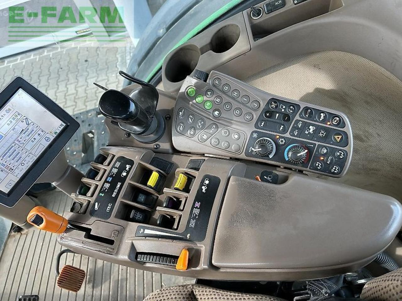 Trator John Deere 8335r: foto 10