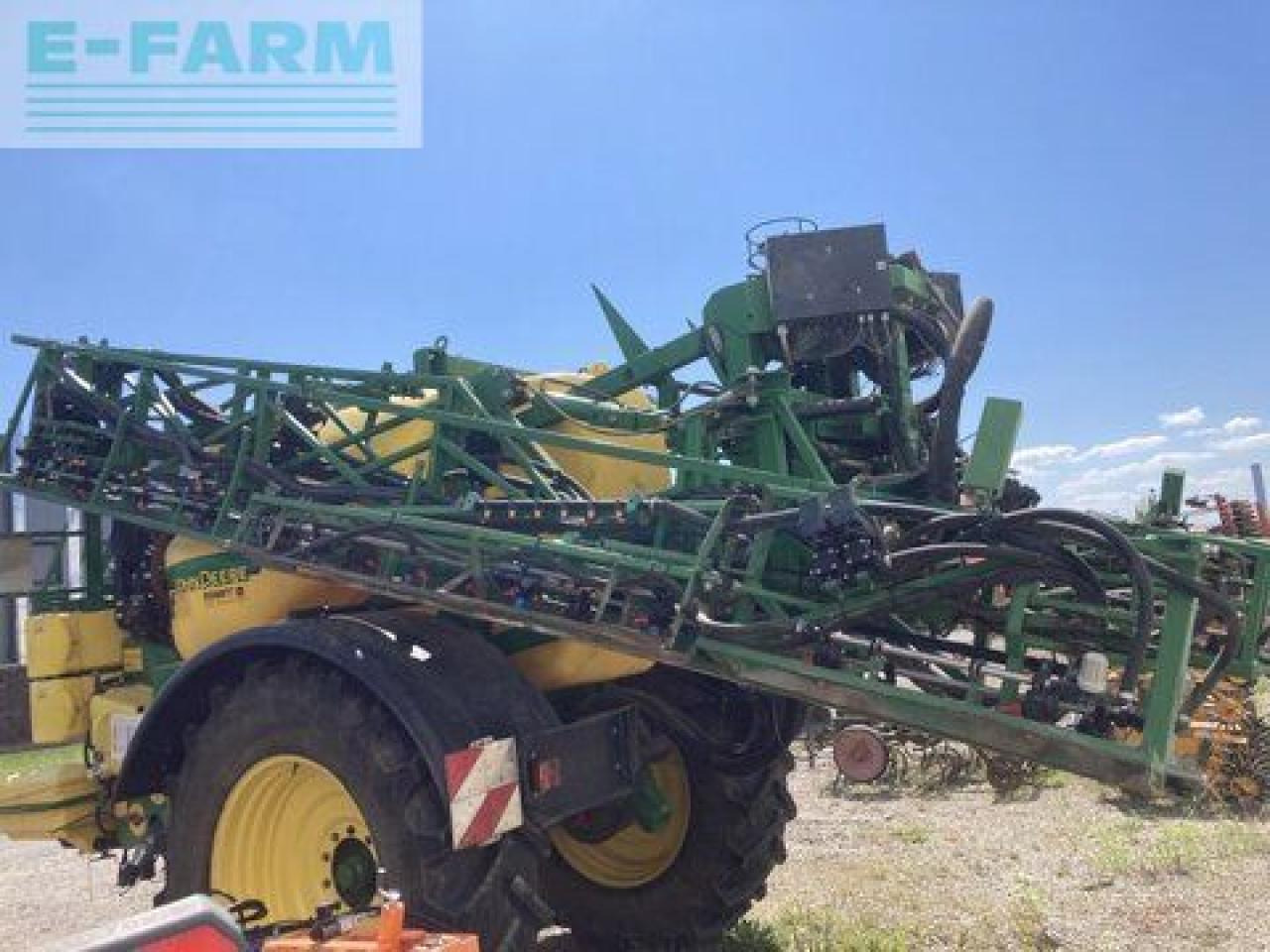 John Deere 840 tf - Pulverizador de arrastar: foto 5 John Deere 840 tf - Pulverizador de arrastar: foto 5