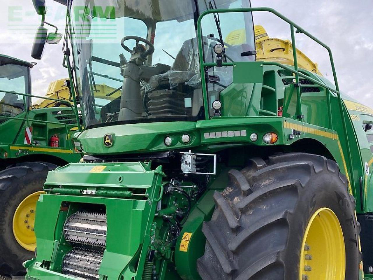 John Deere 8500i - Picadora de forragem automotriz: foto 2 John Deere 8500i - Picadora de forragem automotriz: foto 2