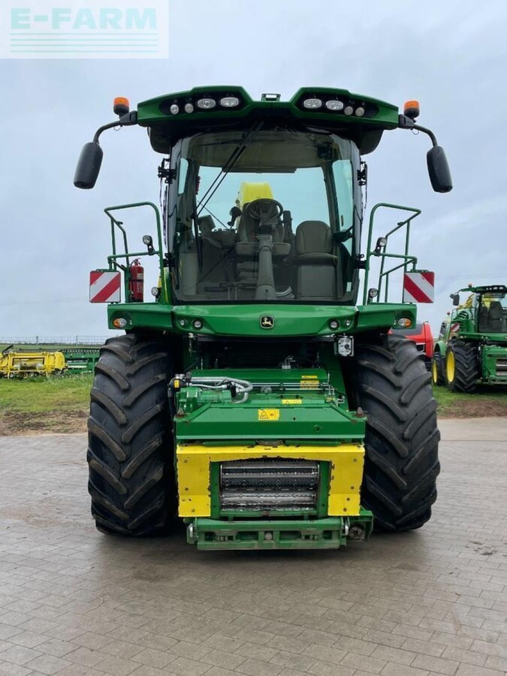 Picadora de forragem automotriz John Deere 8600: foto 6