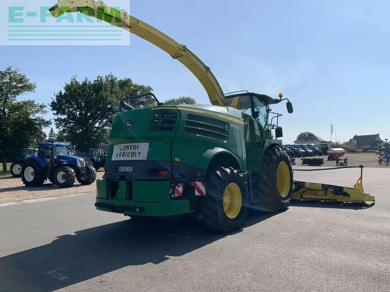 John Deere 8600 - Picadora de forragem automotriz: foto 3 John Deere 8600 - Picadora de forragem automotriz: foto 3
