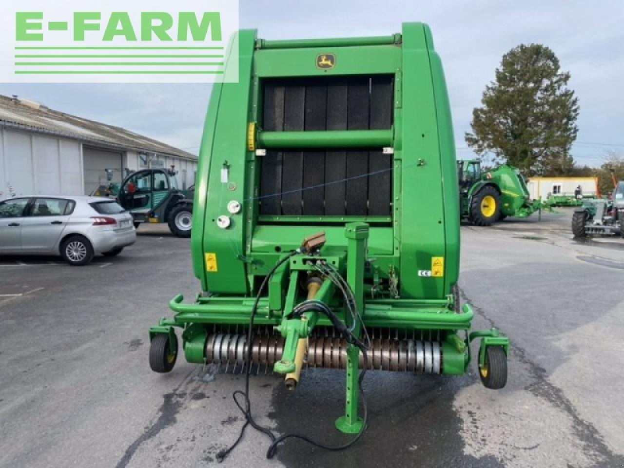 John Deere 864 - Enfardadeira de fardos quadrados: foto 2 John Deere 864 - Enfardadeira de fardos quadrados: foto 2