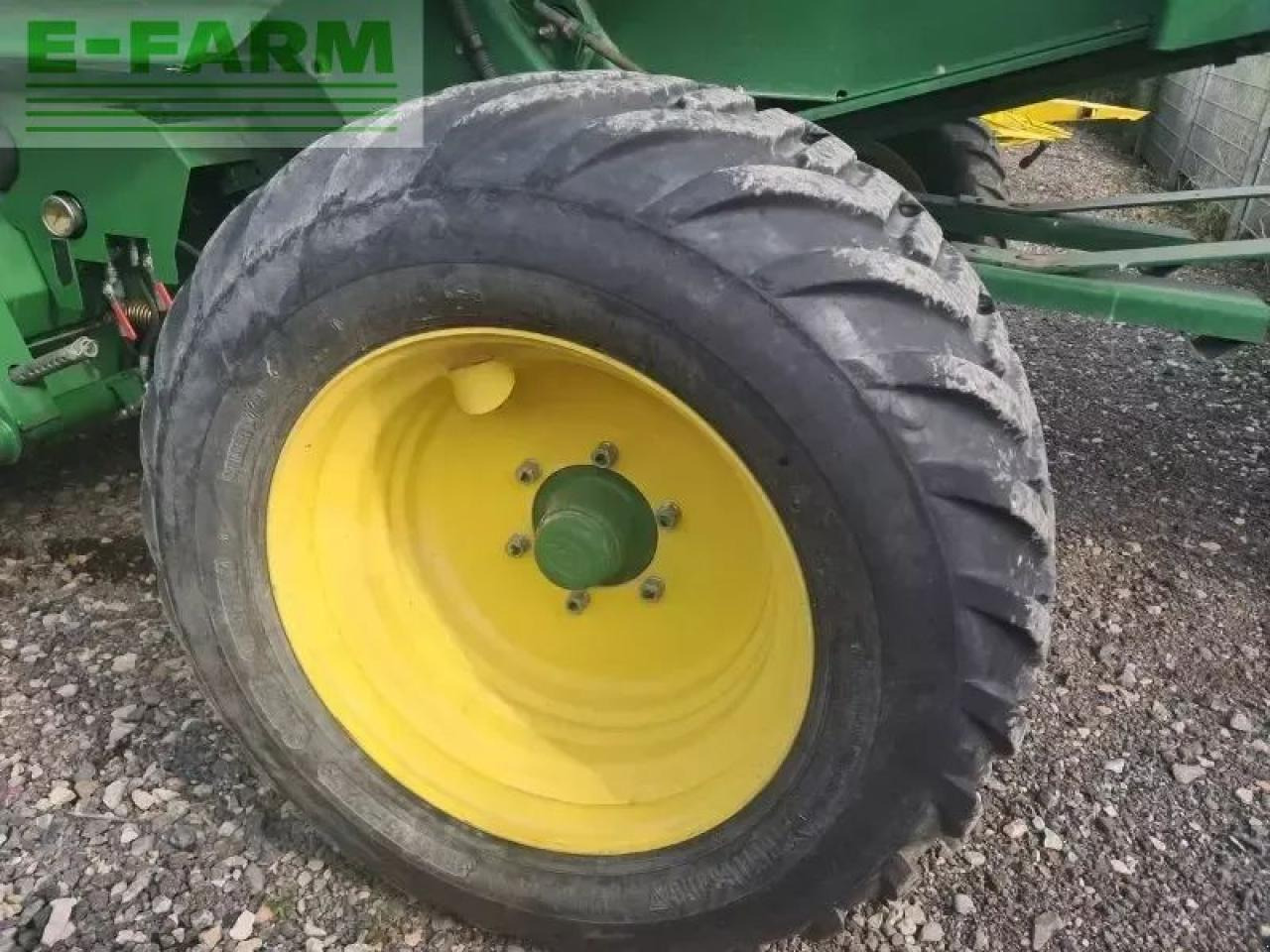 Enfardadeira de fardos quadrados John Deere 864 premium: foto 8