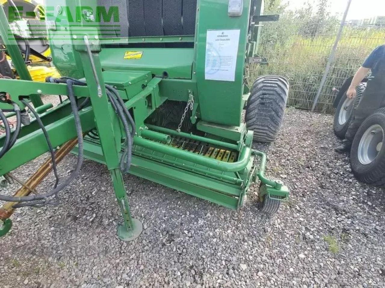 Enfardadeira de fardos quadrados John Deere 864 premium: foto 6