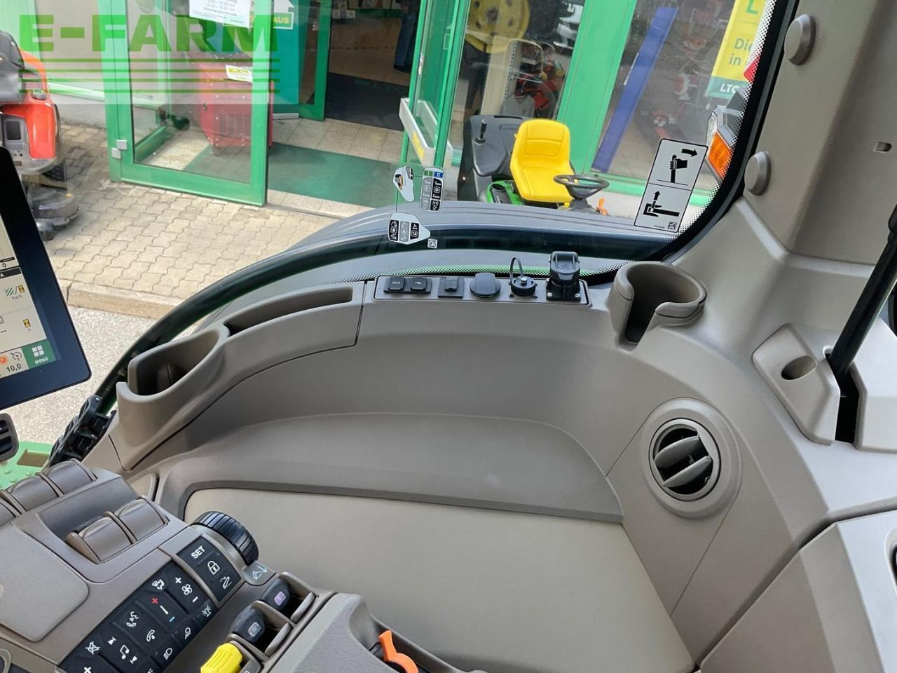Trator John Deere 8R340: foto 21