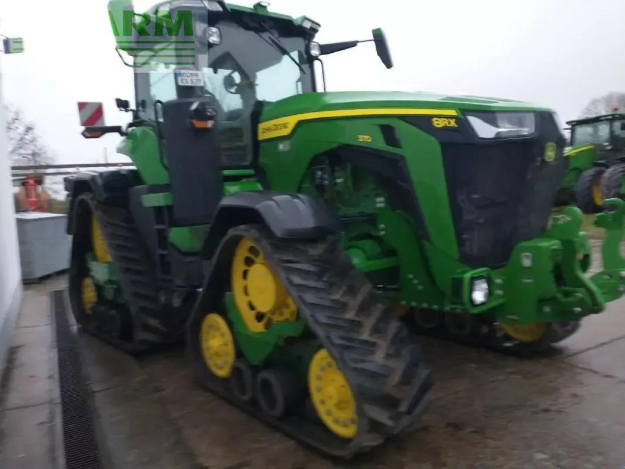 John Deere 8rx 370 my22 ap 40 - Trator: foto 3 John Deere 8rx 370 my22 ap 40 - Trator: foto 3
