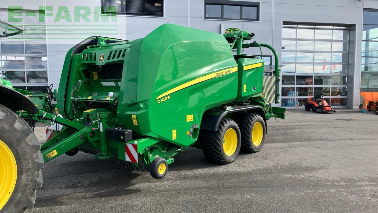 John Deere C451R - Enfardadeira de fardos quadrados: foto 1 John Deere C451R - Enfardadeira de fardos quadrados: foto 1