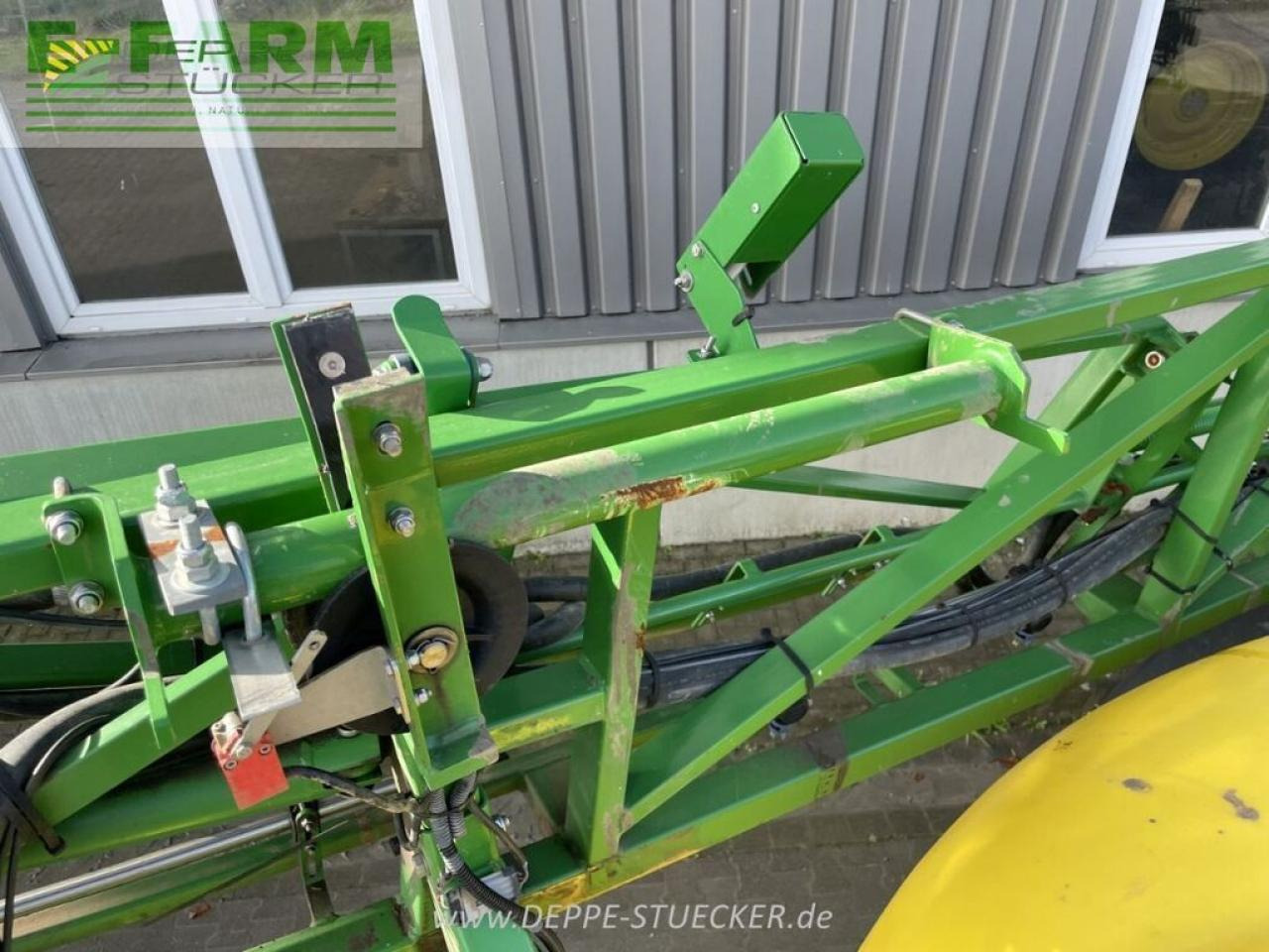 John Deere m740i (mj14) - Pulverizador de arrastar: foto 2 John Deere m740i (mj14) - Pulverizador de arrastar: foto 2