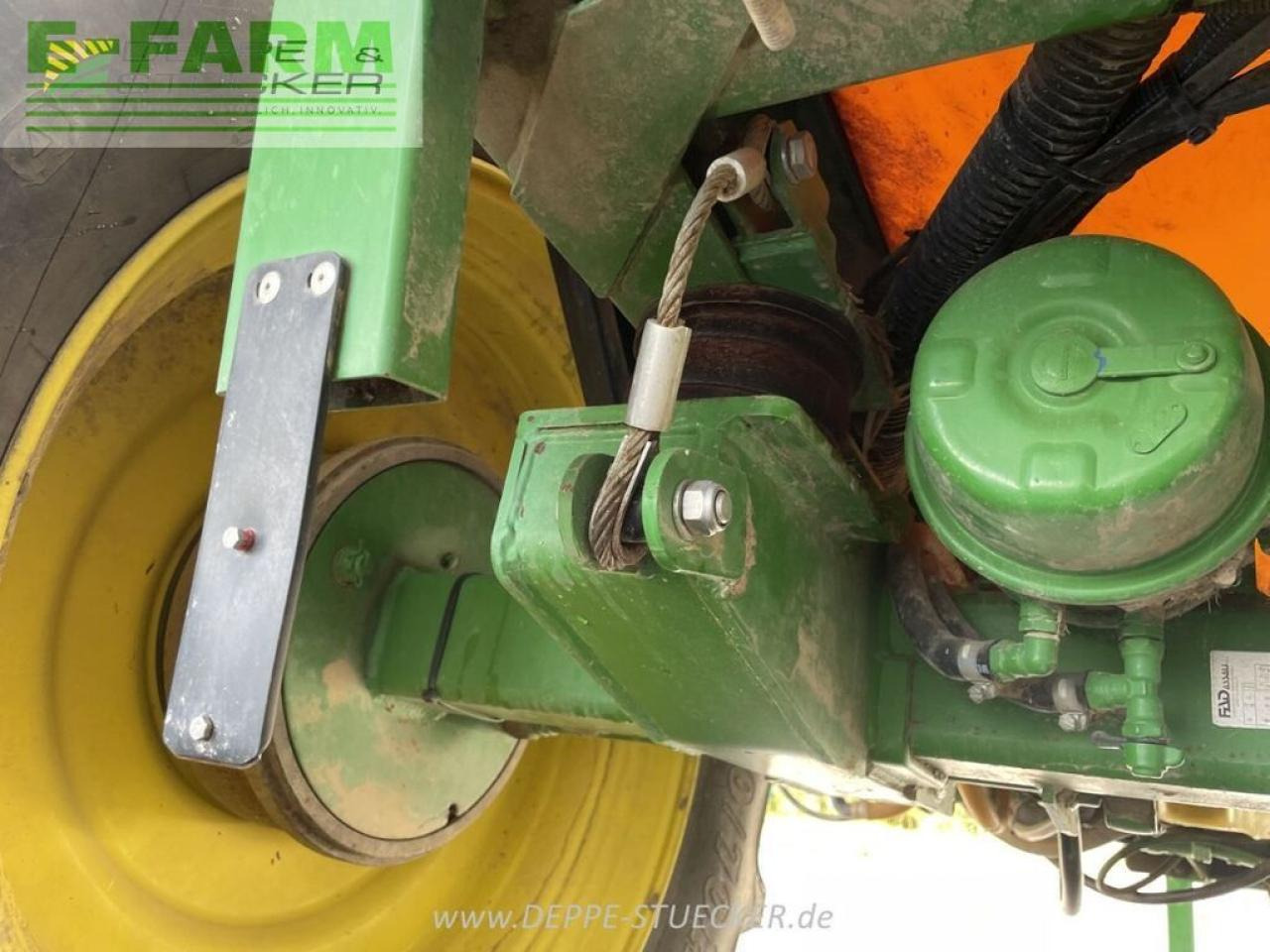 John Deere m740i (mj14) - Pulverizador de arrastar: foto 4 John Deere m740i (mj14) - Pulverizador de arrastar: foto 4